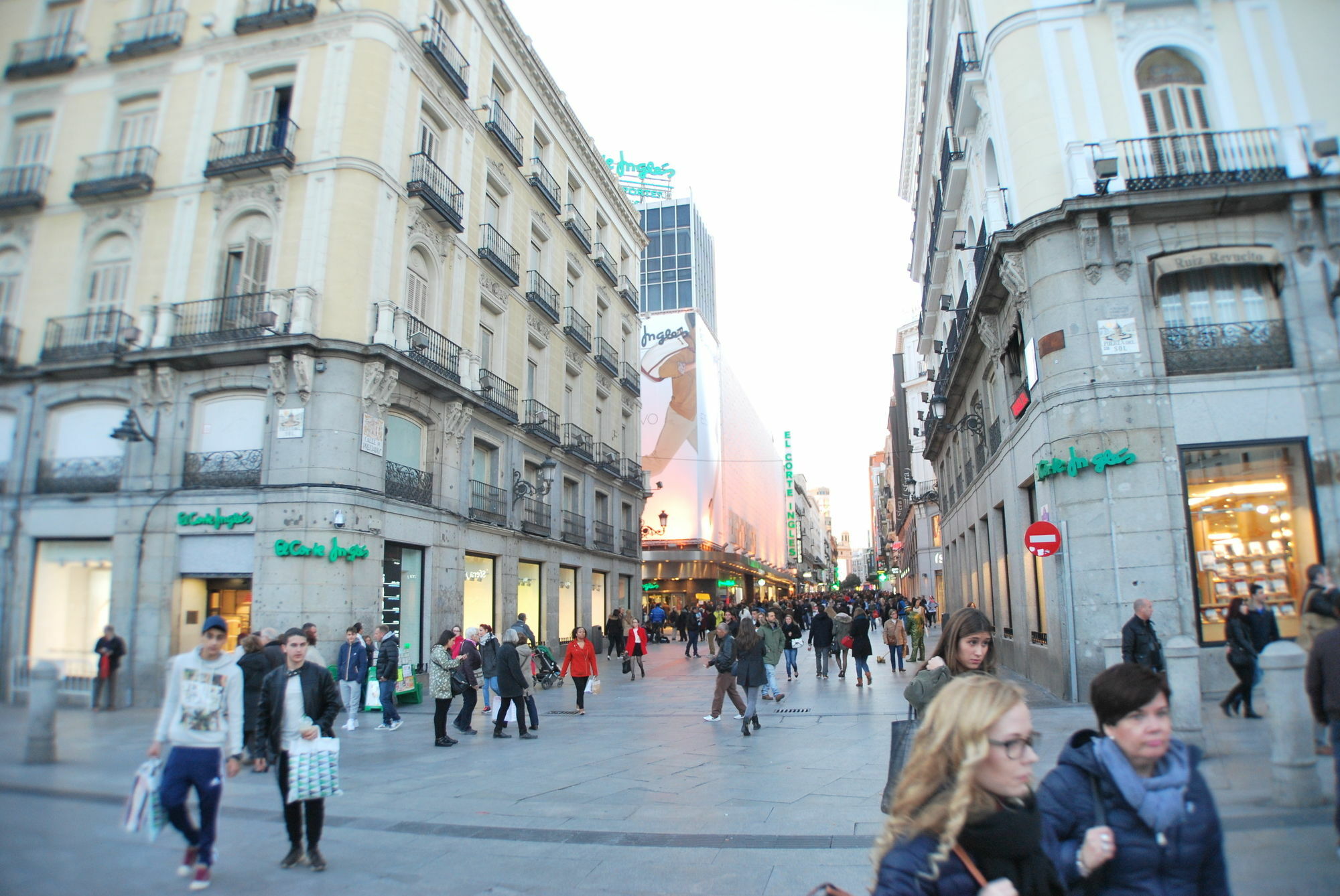 Welcome Puerta del Sol Madrid Exterior foto